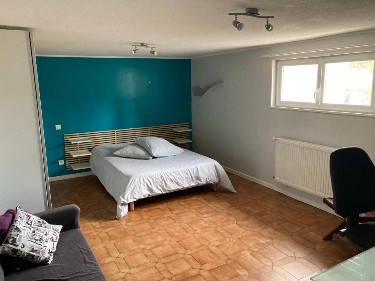 Appartement En Rez-De-Chaussee De Maison Montanay 외부 사진